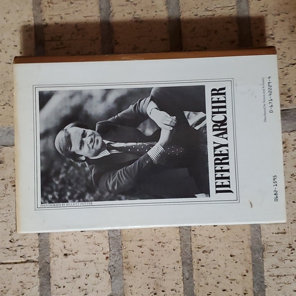 The Prodigal Daughter by Jeffrey Archer - Picture 2 of 2